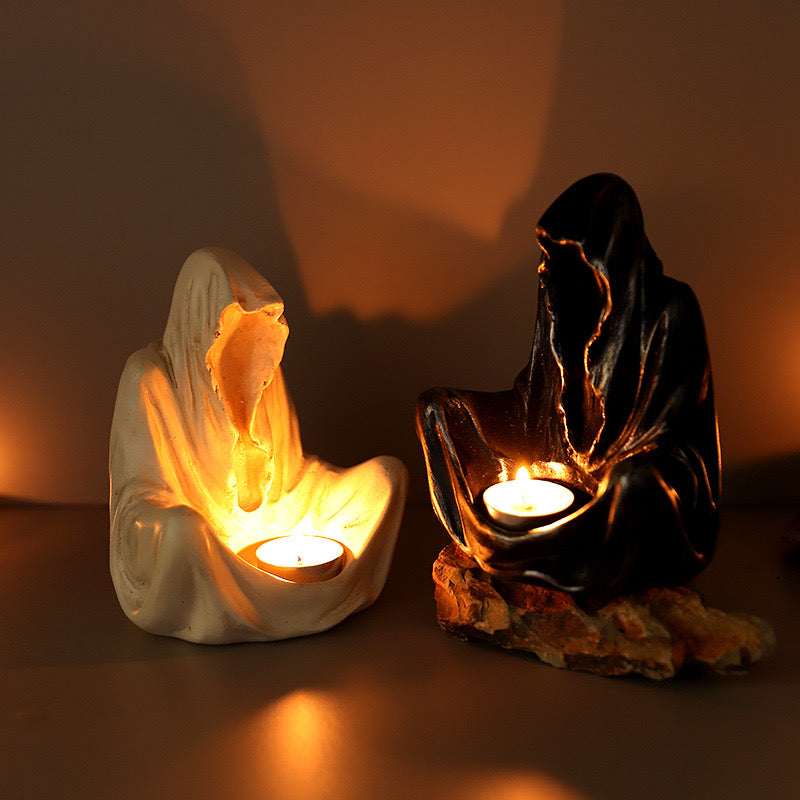 ๐ฏ๏ธ Haunting Glow: Ghostly Wizard Candle Holder ๐ฏ๏ธ